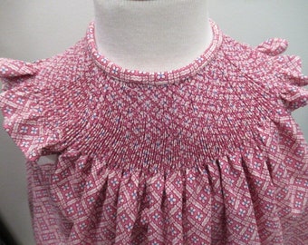 Ready-To-Smock Girl's Bishop Style Dress with Angel Sleeves - Rose Print - size 18 months only