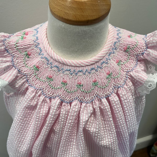 Robe baby Bishop ou boule, smockée à la main, rayure seersucker, taille 3 mois à 3 ans