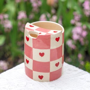 Personalized Travel Mug, Handmade Pottery Mug, To Go Ceramic Cup, Hand-painted Love Heart Mug, Coffee Cup Sip Mug Gift for Her - PREORDER
