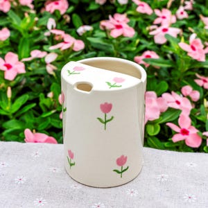 Flowers Travel Mug, Handmade Pottery Mug, To Go Ceramic Tumbler, Hand-painted Sip Mug, Coffee Cup Sip Mug Mother&#39;s Day Gift for Her