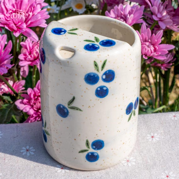 Blueberries Travel Mug, Handmade Pottery Mug, To Go Ceramic Tumbler, Hand-painted Sip Mug,Fruit Coffee Cup Sip Mug Birthday Day Gift for Her