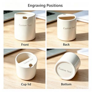 Peut inclure: Une tasse en c&eacute;ramique blanche avec couvercle, pr&eacute;sent&eacute;e sous quatre angles pour montrer les positions de gravure. La tasse porte le texte Custom Text sur l'avant, l'arri&egrave;re, le couvercle et le fond. Le couvercle a une petite ouverture.
