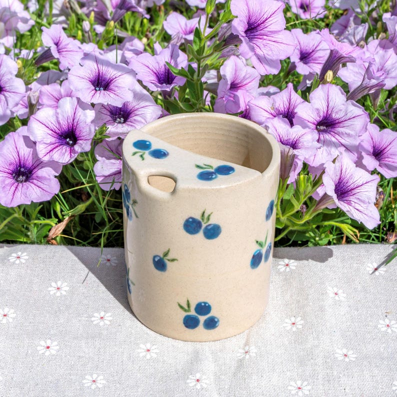 Blueberries Travel Mug, Handmade Pottery Mug, To Go Ceramic Tumbler, Hand-painted Sip Mug,Fruit Coffee Cup Sip Mug Birthday Day Gift for Her