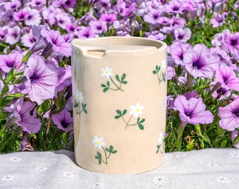 White Flowers Travel Mug, Handmade Pottery Mug, To Go Ceramic Tumbler, Hand-painted Sip Mug, Coffee Cup Sip Mug Birthday Day Gift for Her
