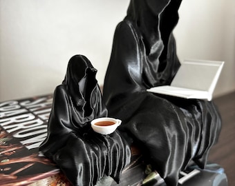 ACOTAR Suriel Holding Book or Teacup / Bookshelf Grim Reaper / Ghost / Death Figurine