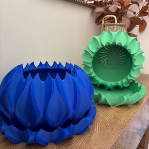 The ABYSSAL Planter | Modern Indoor / Outdoor Plant Pot | Available in Multiple Sizes and Colors