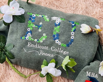 Tröja med blommig brodering och grekiska bokstäver: Hoodie för studentföreningar