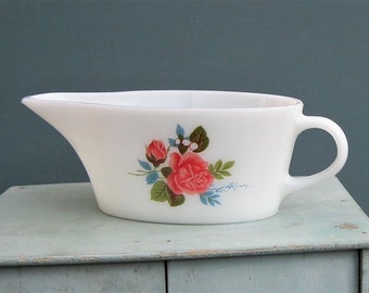 Vintage Pyrex gravy boat small jug by JAJ England UK Cottage Rose design red pink flowers 1960s white milk glass 60s tableware kitchenalia