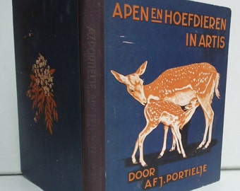 Vintage 1930s 1940s sticker book Apen en Hoefdieren in Artis Dutch language 30s 40s illustrated cards wildlife animals natural world nature