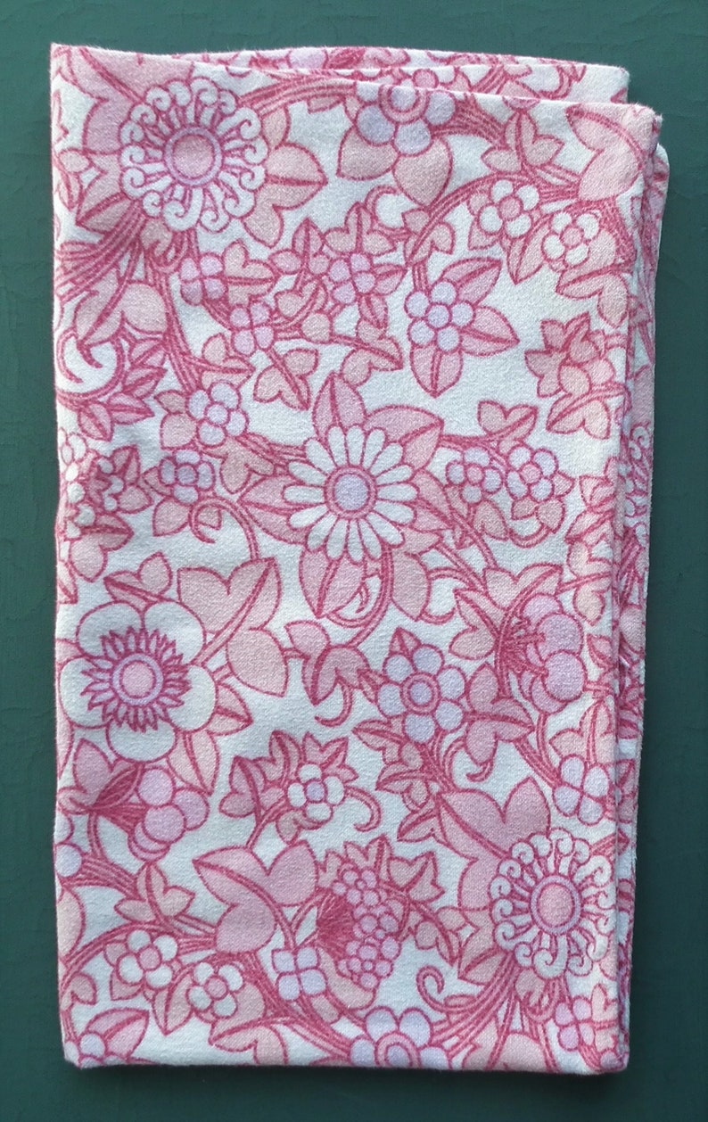 Pair of vintage 1960s 1970s pillowcases / pillow slips brushed cotton pink and white floral design pink flowers 60s 70s bed linen image 2