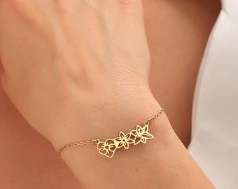 Armband geboortebloem, gepersonaliseerde bloemensieraden geboortemaand, minimale gouden bloemenarmband, aangepaste bloemenarmband voor haar, betekenisvol cadeau
