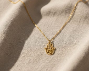 Hamsa Hand Necklace Gold, Evil Eye Protection Necklace, Dainty Minimal Jewelry Gift, Evil Eye Jewelry, Minimalist Necklace for Women