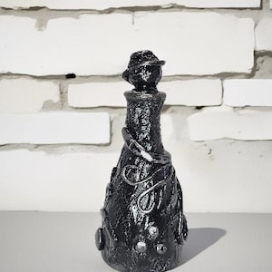 Clay Bottle Art
