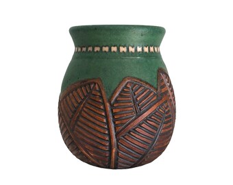Foxlo Pottery Carved Leaves Pot Vase