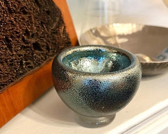 Art Glass Iridescent Iridized Crackle Space Age Style Trinket Dish