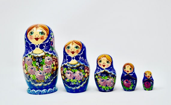 largest set of matryoshka dolls