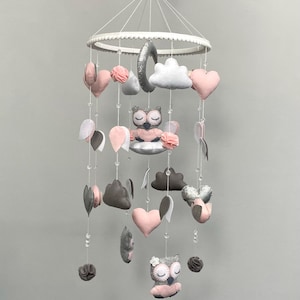 Owl baby mobile girl Owl nursery decor Owl crib mobile girl Felt baby mobile New baby girl gift Baby shower gift Expecting mom gift