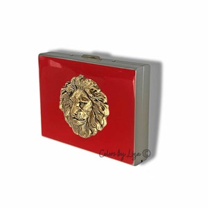 Antike Goldlöwe-Mappe in der Hand bemalt rote Emaille mit Kreditkarte Organizer Art Deco Leo Inspiriert Personalisieren und Farboptionen