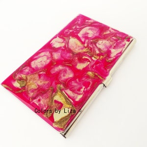 Fuchsia Visitenkartentasche in handbemaltem Quarz inspiriertem Design Metall Portemonnaie mit personalisierten und farblichen Optionen verfügbar