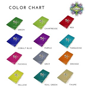 Puede incluir: Carta de colores que muestra 12 colores diferentes de una peque&ntilde;a caja rectangular con un dise&ntilde;o de calavera y huesos cruzados. Los colores son: verde, chartreuse, rojo, azul cobalto, morado, turquesa, fucsia, gris, naranja, amarillo, verde azulado y topo.