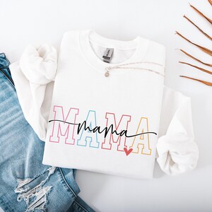Mama Sweatshirt, Mama Shirt, Retro Mom Sweatshirt, Mother&#39;s Day Gift, Shirts for Women, New Mom Gift, Gift For Mama
