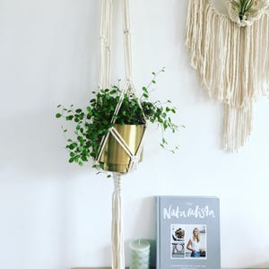 Prague - Macrame plant hanger