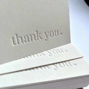 Cartes typographiques simples de remerciement - mariage élégant - noir et blanc minimaliste - lot de six - moderne classique fait main