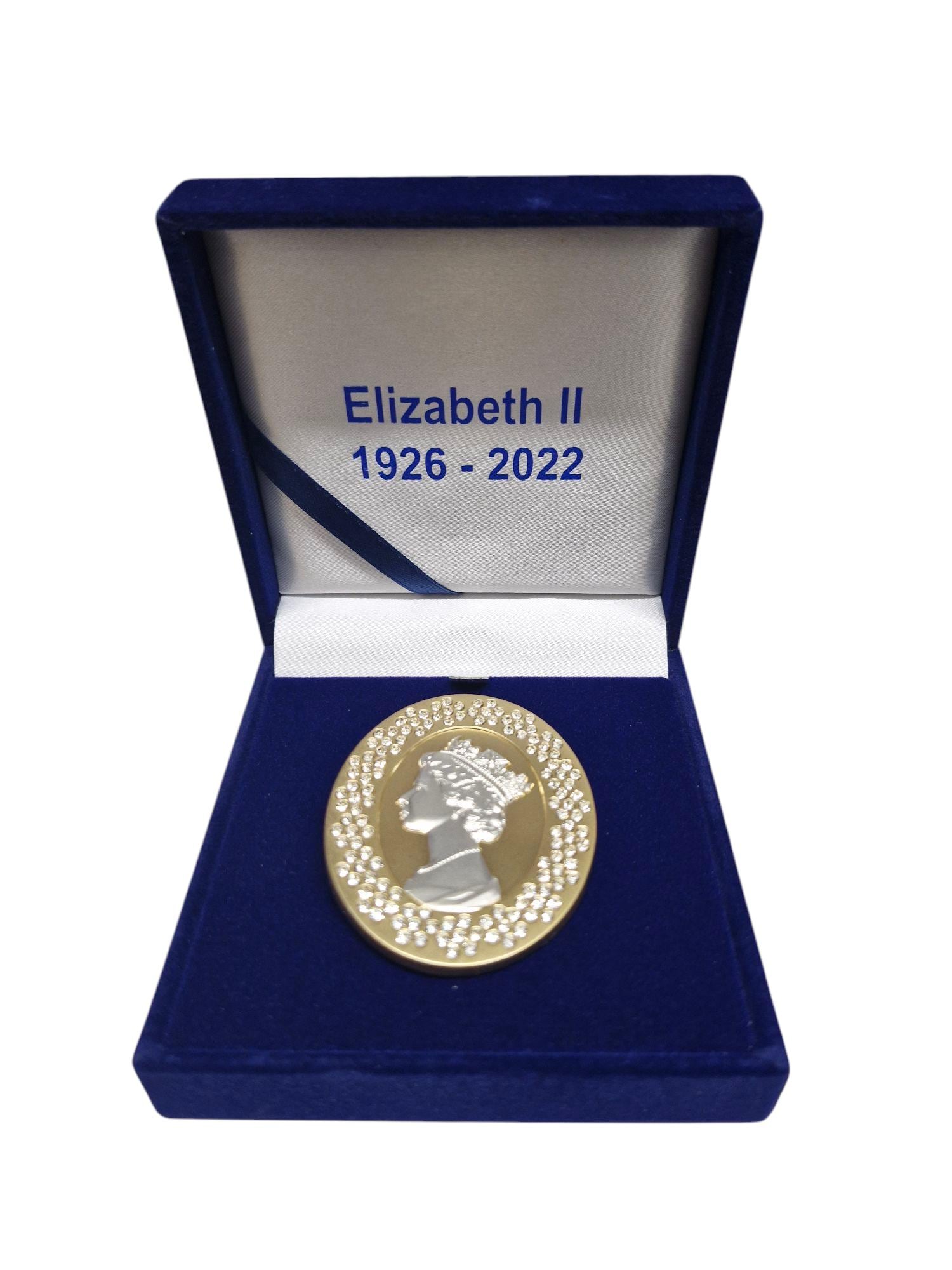Elizabeth regina 2 - Etsy 日本