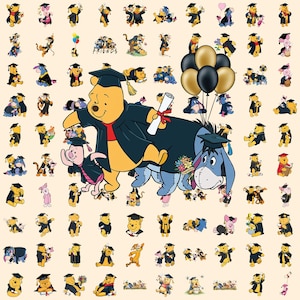 Puede incluir: Un collage de personajes de Winnie the Pooh con atuendos de graduación. La imagen central presenta a Pooh, Piglet y Eeyore, con togas y birretes. Hay globos negros y dorados en el fondo, y la palabra "FRIENDS" es visible.
