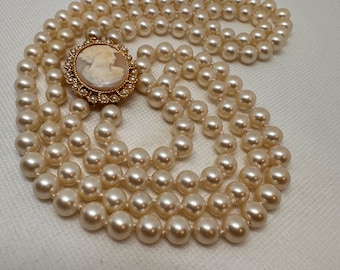 Vintage Pearl Cameo Necklace Double Strand