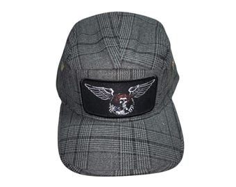 Sombrero de ala curvada con cierre ajustable - Bertha Wings