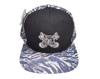 Snapback Flat-Brim Hat - Kitty Keys - One Of A Kind