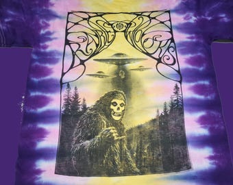 T-Shirt - Rare Wooks We Out Here (on Tie Dye)