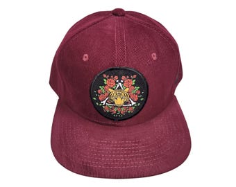 Snapback Flat-Brim Hat - Tiger Rose