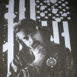 Koszulka - Flaga PigPen (na czarnym tle)