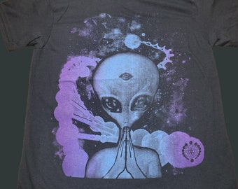 T-Shirt - DNAlien (on Black)