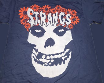 T-Shirt - Strangs (on Navy)