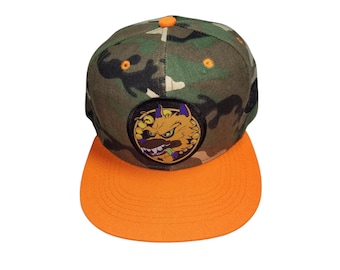 Snapback Flat-Brim Hat - Werewolfie