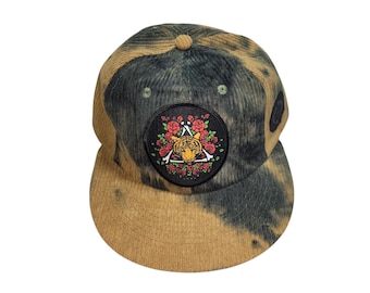 Snapback Flat-Brim Hat - Tiger Rose