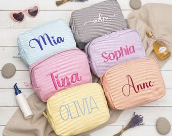 Personalized Seersucker Makeup Bag Custom Embroidered Name Toiletry Bag Bridesmaid Gift for Women Travel Cosmetic Pouch Birthday Gift