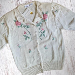 Vintage White Floral Cardigan NWT Granny | summer Cottagecore | New with Tags | Roses embroidered | size small medium | fairycore
