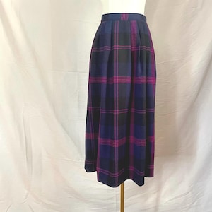 Purple Midi Skirt in Plaid | Vintage Pink fuschia | 1980s Secretary cottagecore | size small | 26 waist modern size 4 | wool | A-line