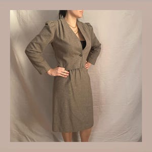 Brown Wool Skirt Suit Vintage Classic | 70s 1970s | light brown tan | boxy collarless cropped blazer and A-line skirt | size small