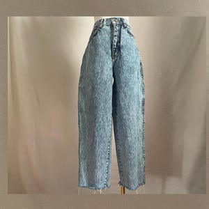 Vintage Puma Jeans Women’s | length modified | 28 waist | 1980s 80s 90s 1990s | acid wash | cropped | 24” inseam