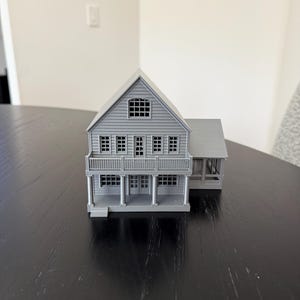 HO Scale Suburban House: Preassembled Model Railroad Building