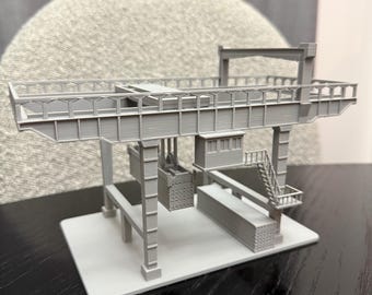 N Scale Container Crane / 1:160 Gauge/ Mostly assembled