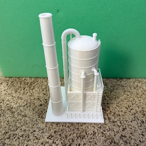 O Scale Oil Refiner - 1:48 Gauge - Built and Ready - No Assembly Required