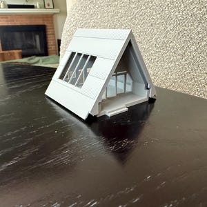 A Frame Camping Cabin House - HO Scale 1:87 Gauge | No Assembly Required / built and ready