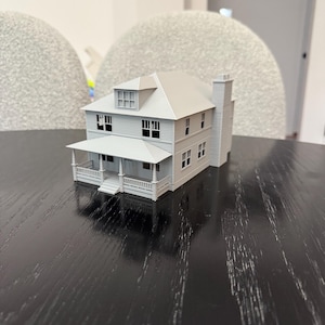 Shotgun Style House -  HO Scale 1:87 | No Assembly Required - built and ready
