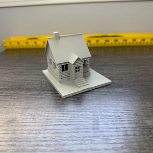 Small Log Cabin House - HO scale 1:87 Gauge | built and ready - no assembly required